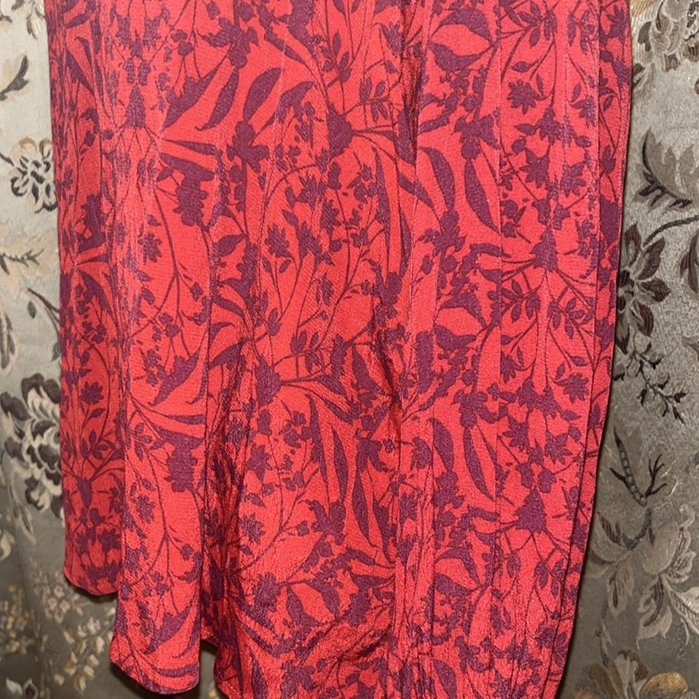 Red Floral V-Neck Blouse New without tags L